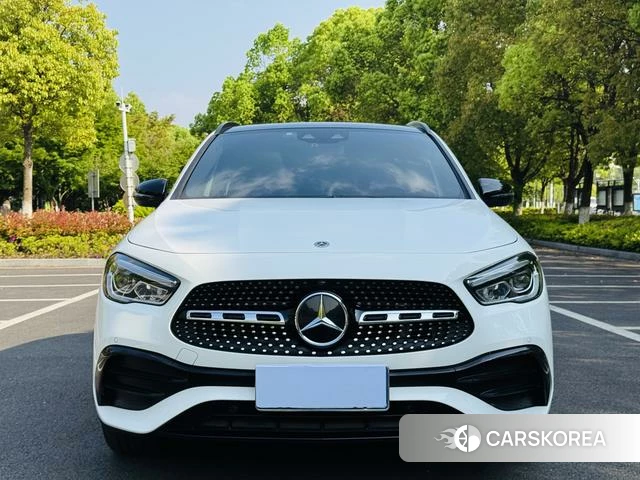 Mercedes-Benz GLA 2021 Белый из Китая