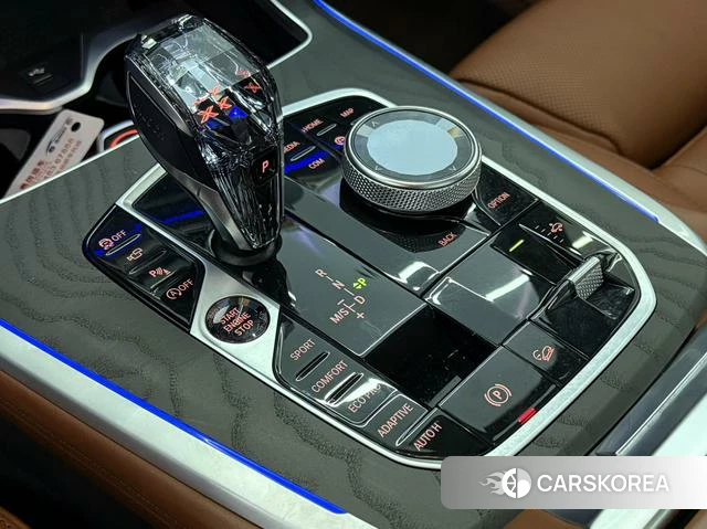 BMW X7 2021 Темно-серый из Китая