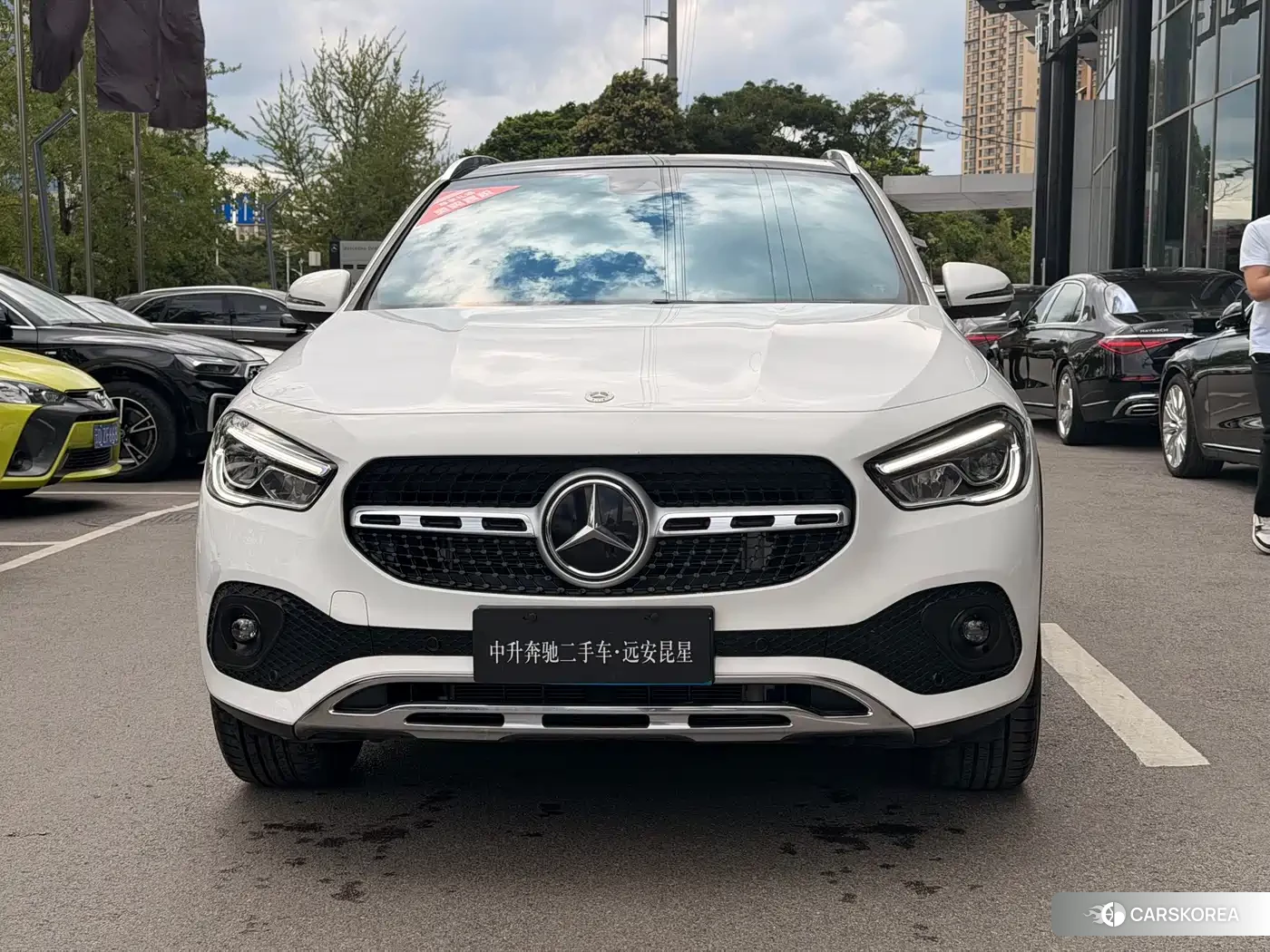 Mercedes-Benz GLA 2023 Белый из Китая