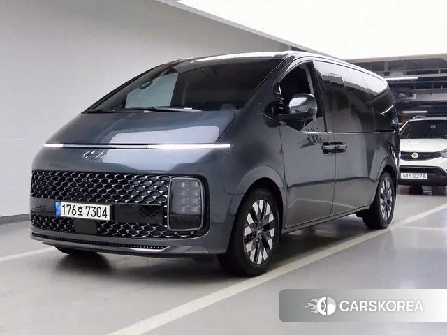 Hyundai Staria 2021 Серый из Кореи