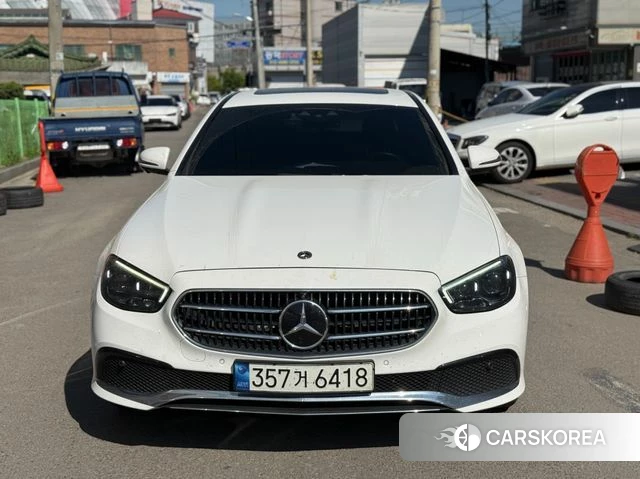 Mercedes-Benz E-Class W213 2021 Белый из Кореи
