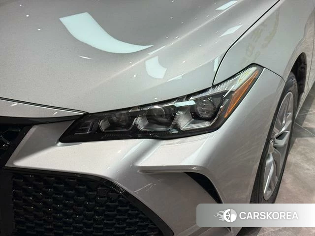 Toyota Asian dragon 2021 Серебристо-серый из Китая