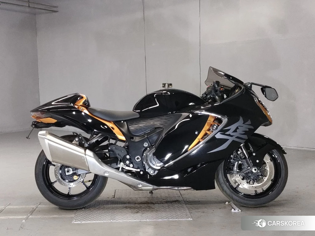 Проданный Suzuki GSX1300R HAYABUSA 2021 из Японии, фото 2