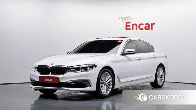 BMW 5 Series (G30) 2018 Белый из Кореи