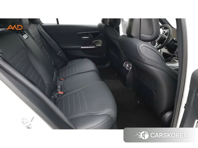 Mercedes-Benz Class C 2023 Белый из Китая
