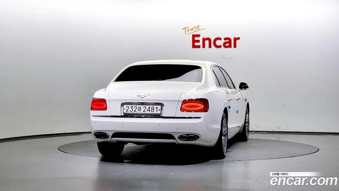 Bentley Flying Spur 2nd Generation 2018 Белый из Кореи