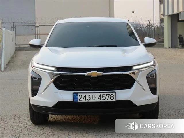 Chevrolet (GM Daewoo) Trax Crossover 2023 Белый из Кореи