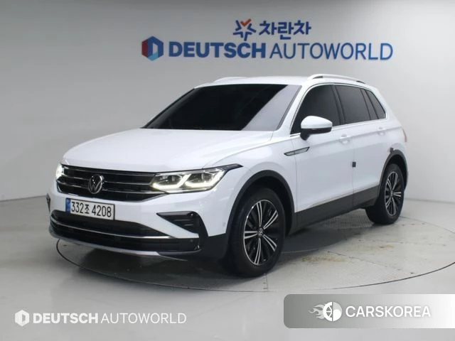 Volkswagen Tiguan second Generation 2021 Белый из Кореи