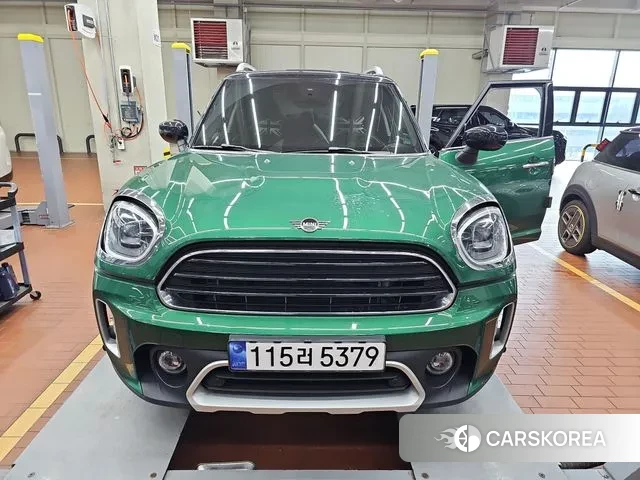Mini Cooper Countryman 2023 Темно-зеленый из Кореи