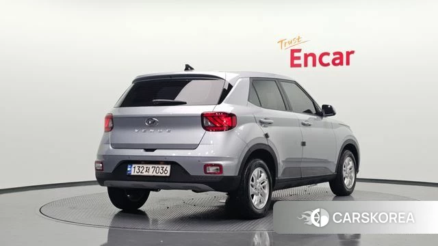 Hyundai Venue 2020 Серебристо-серый из Кореи