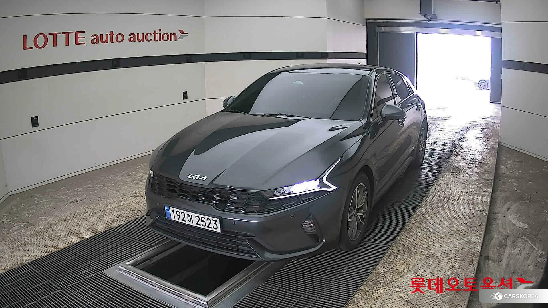 Kia K5 Hybrid 2023 Interstellagray из Кореи