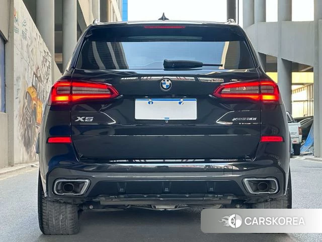 BMW X5 (imported) 2020 Черный из Китая