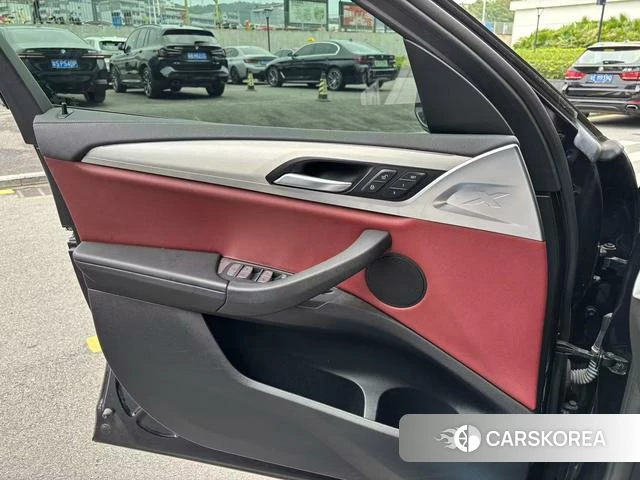 BMW X4 2022 Черный из Китая