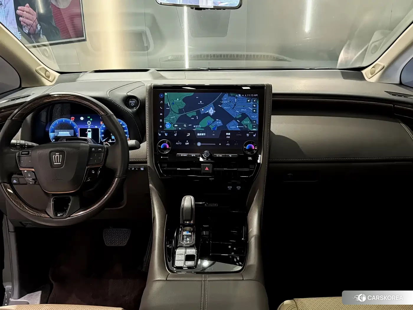 Toyota Vellfire 2024 Черный из Китая