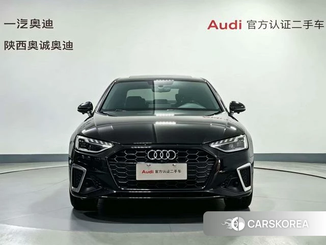 Audi A4L 2021 Черный из Китая