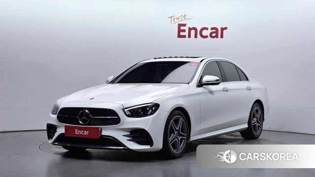 Mercedes-Benz E-Class W213 2022 Белый из Кореи