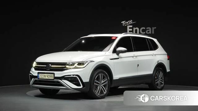 Volkswagen Tiguan Allspace 2023 Белый из Кореи