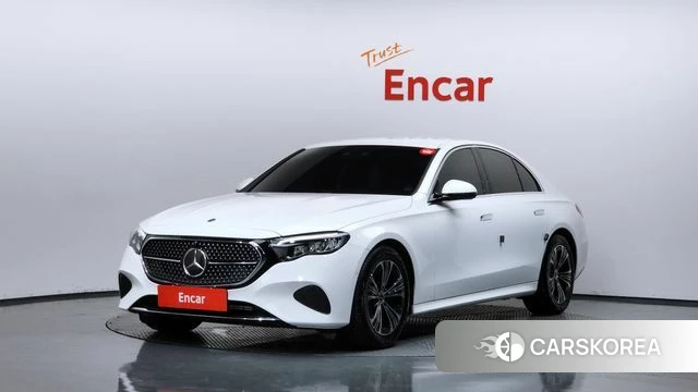 Mercedes-Benz E-Class W214 2024 Белый из Кореи