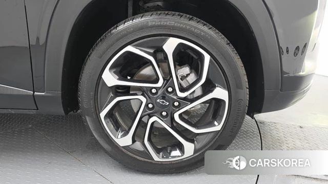 Chevrolet (GM Daewoo) Trax Crossover 2024 Черный из Кореи