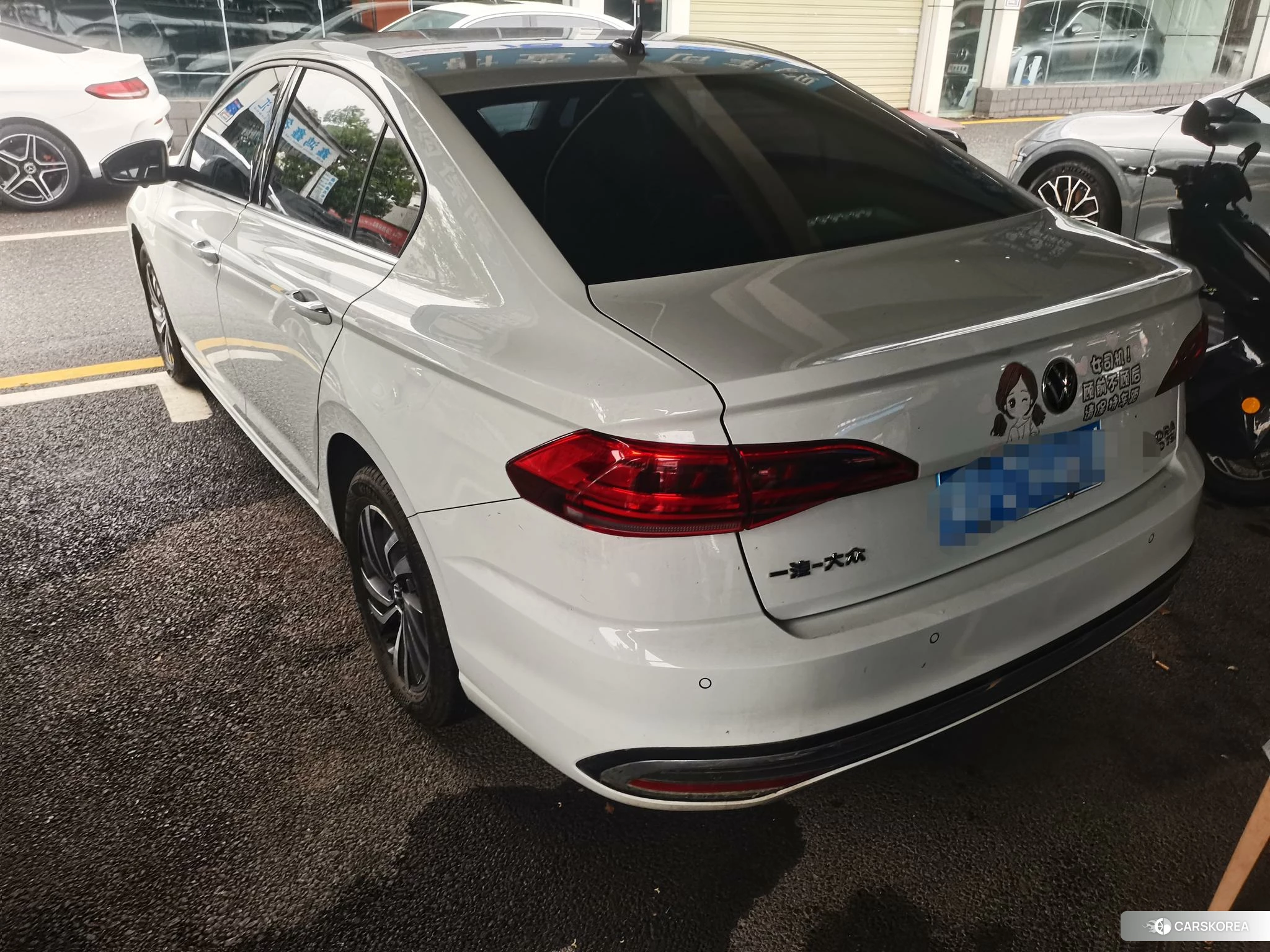 Volkswagen Bora 2022 Белый из Китая