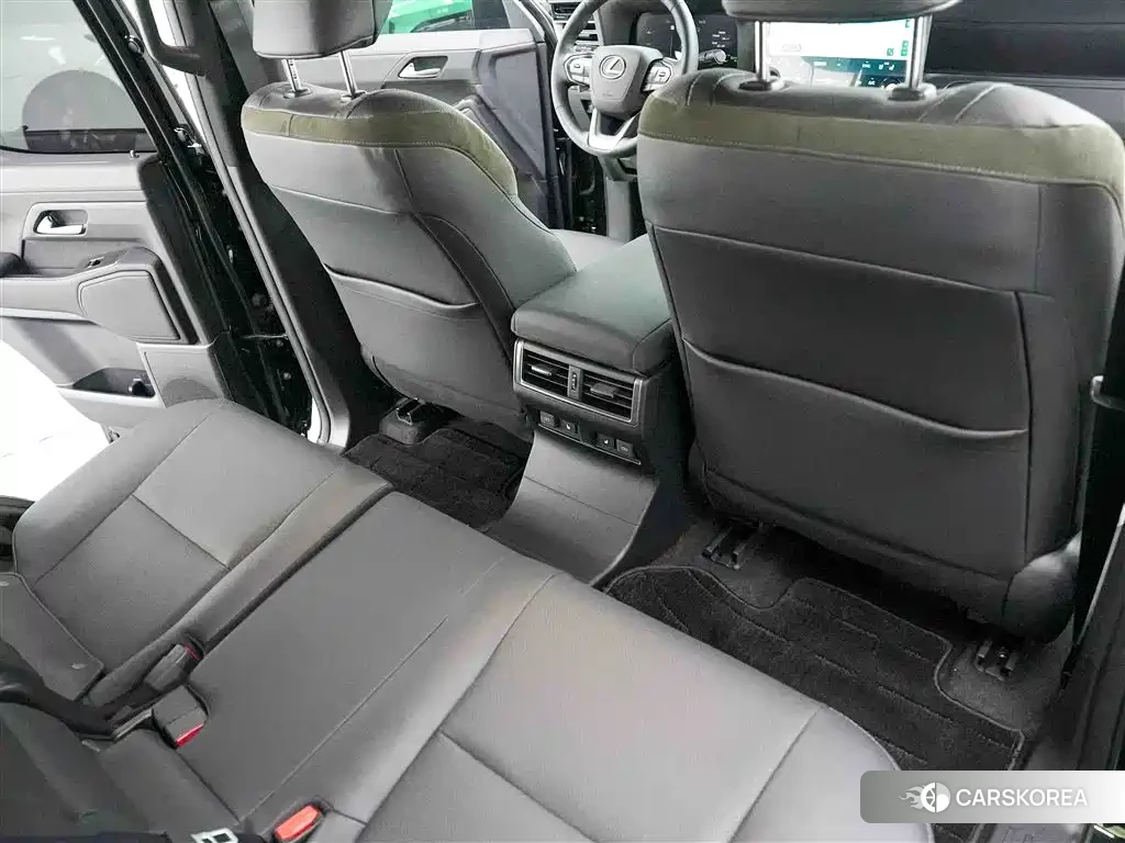 Lexus GX 2026 Черный из Китая