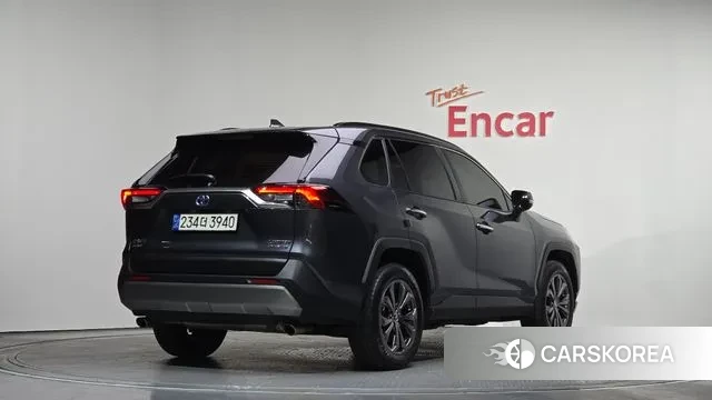 Toyota RAV4 5th Generation 2022 Серый из Кореи
