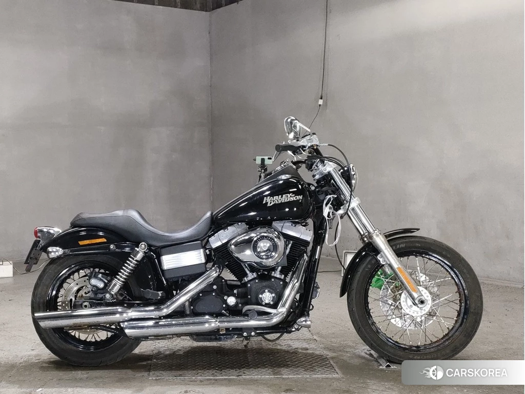 Проданный Harley-Davidson Dyna Street Bob FXDB1580 2010 из Японии