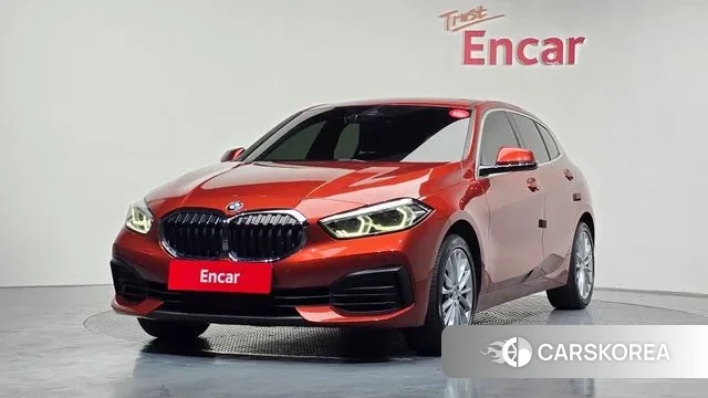 BMW 1 Series (F40) 2021 Оранжевый из Кореи