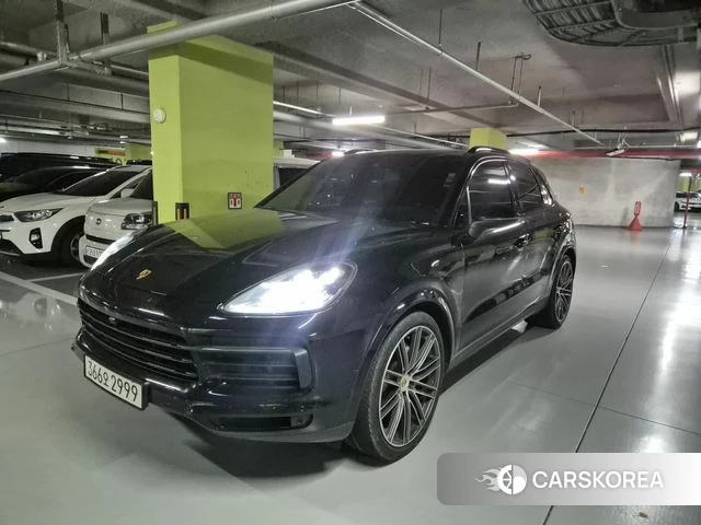 Porsche Cayenne (PO536) 2019 Черный из Кореи