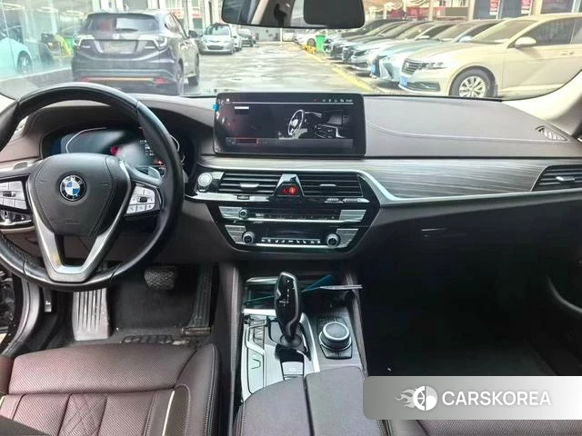 BMW 5 series 2022 Черный из Китая