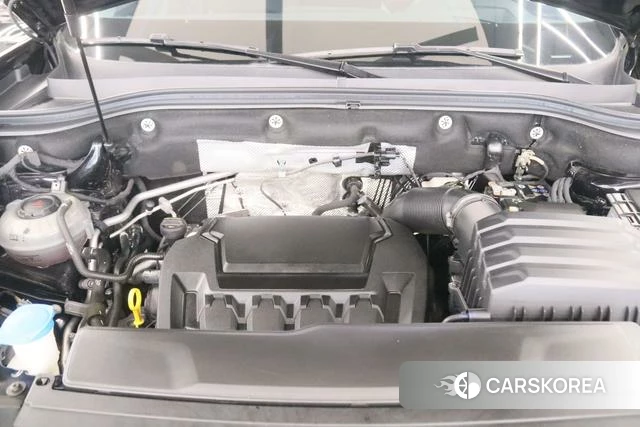 Volkswagen Tourang 2024 Черный из Китая
