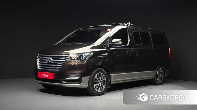 Hyundai The New Grand Starex 2018 Песочный из Кореи