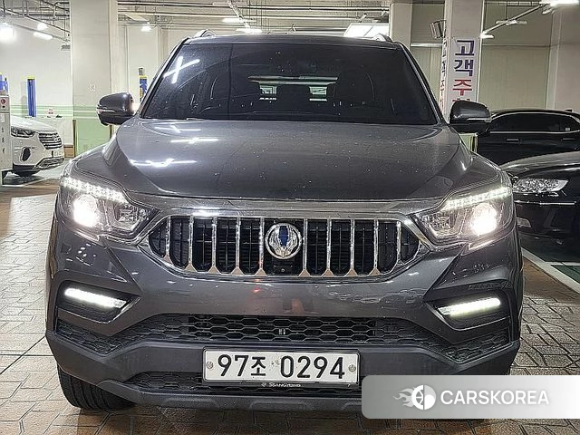 Ssangyong Rexton Sports Cannes 2020 Серебристо-серый из Кореи