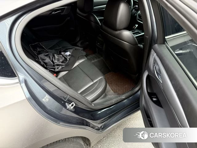 Cadillac CT5 2021 Темно-серый из Китая
