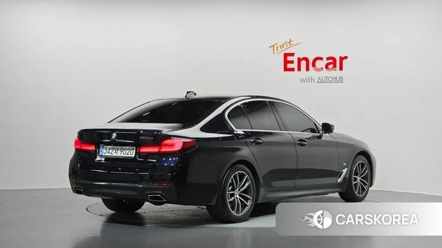 BMW 5 Series (G30) 2021 Черный из Кореи