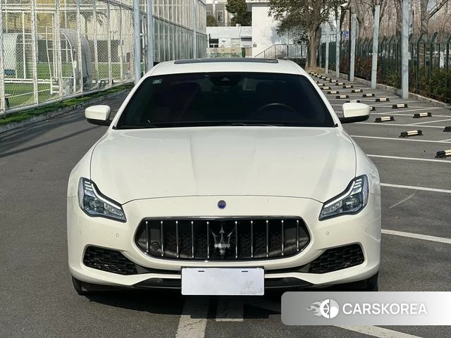 Maserati President 2020 Белый из Китая