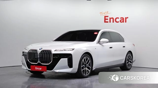 BMW 7 Series (G70) 2025 Белый из Кореи