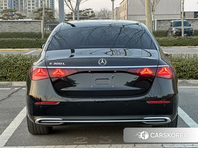Mercedes-Benz E-class 2024 Черный из Китая
