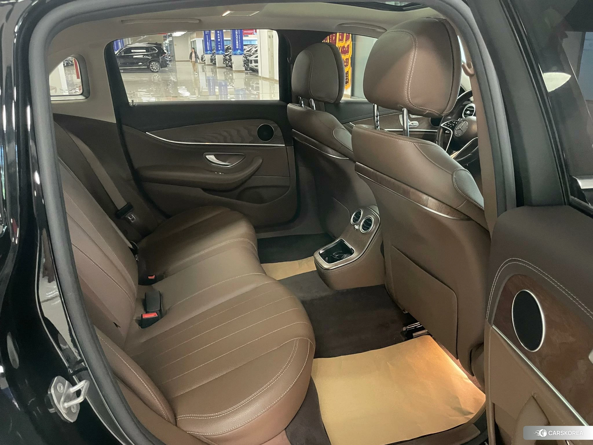 Mercedes-Benz E-Class 2022 Черный из Китая