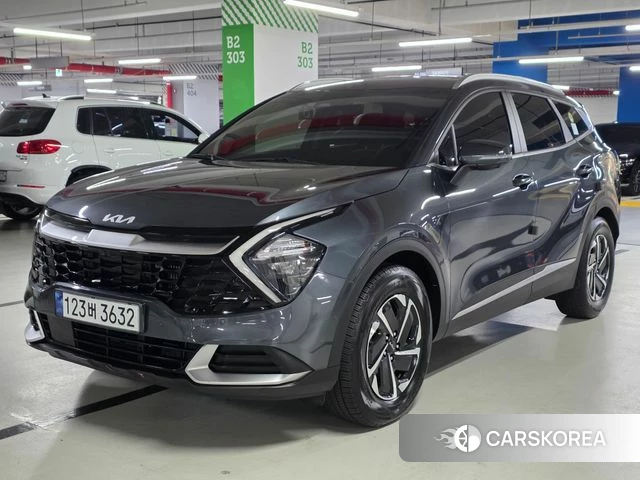 Kia Sportage 5th Generation Hybrid 2022 Серый из Кореи