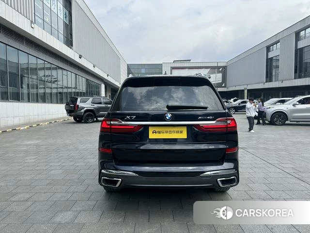 BMW X7 2021 Черный из Китая
