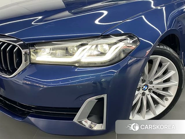 BMW 5 series 2021 Синий из Китая