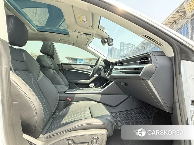 Audi A7 2024 Белый из Китая