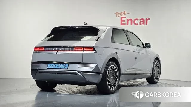 Hyundai Ionic 5 2022 Серебристо-серый из Кореи