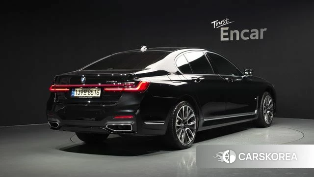 BMW 7 Series (G11) 2020 Черный из Кореи