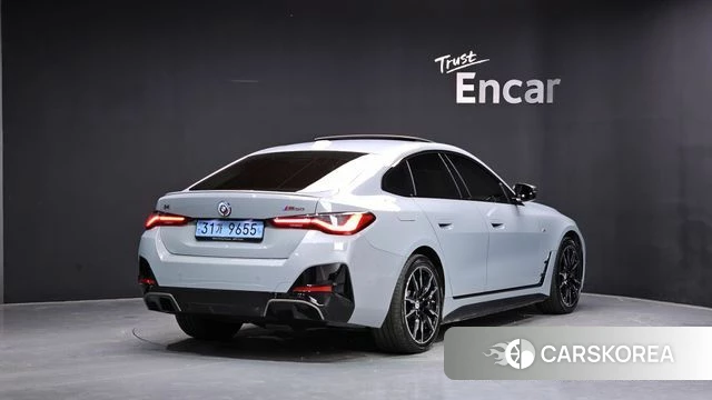 BMW i4 2022 Серебристо-серый из Кореи