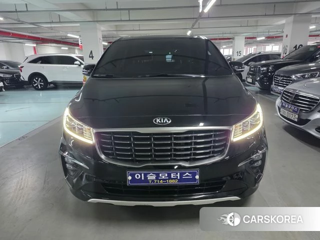 Kia The New Carnival 2018 Черный из Кореи