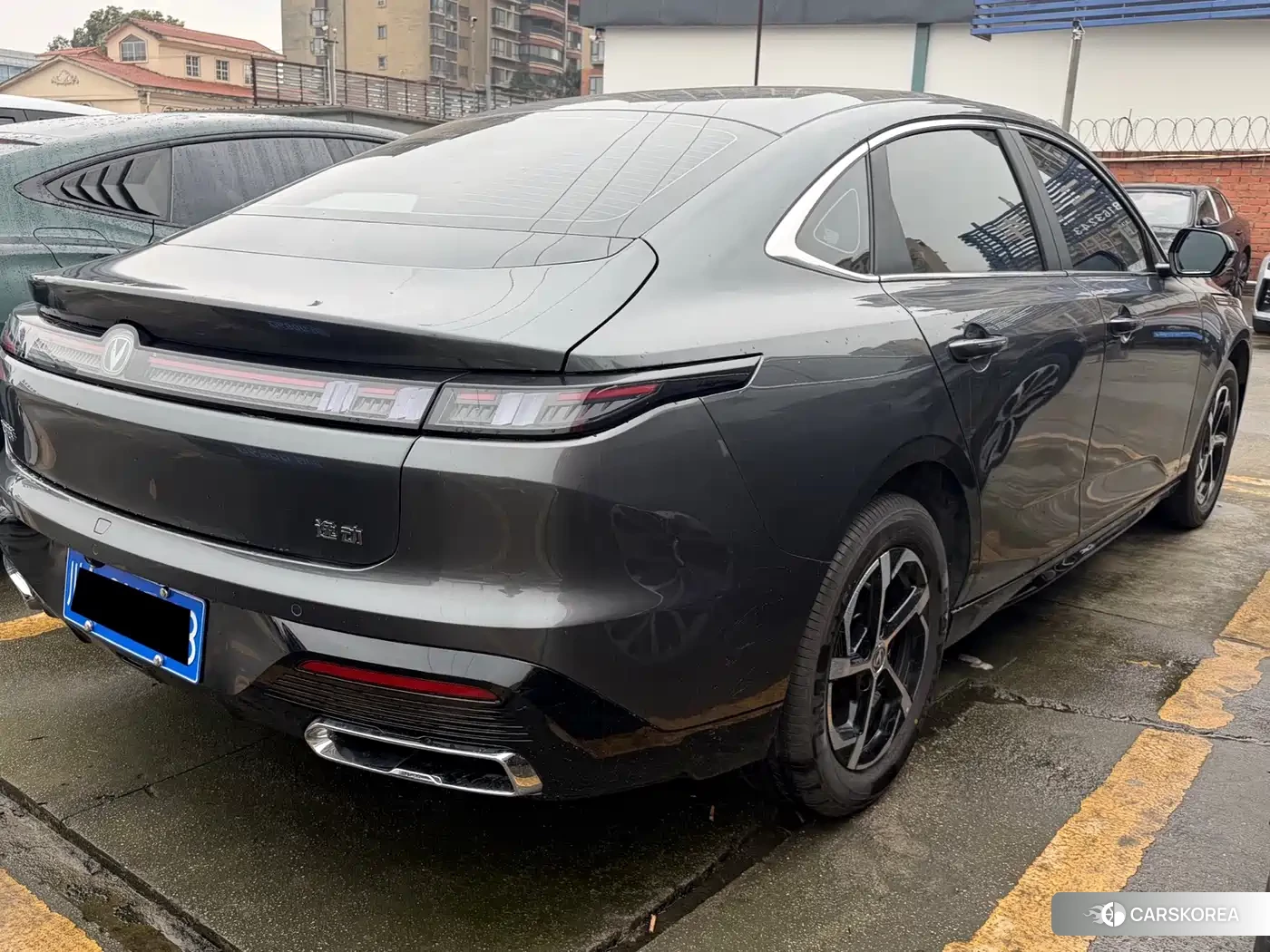 Chang'an Yidong 2026 Silver/gray из Китая