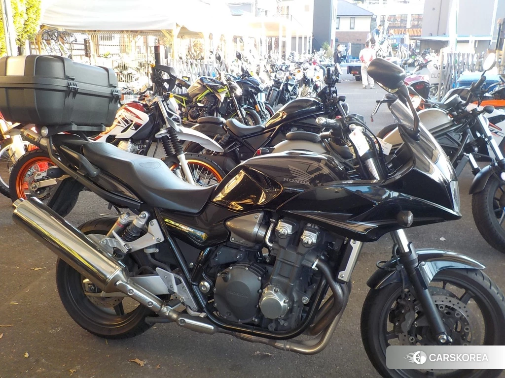 Проданный Honda CB1300SF BOLDOR 2010 из Японии