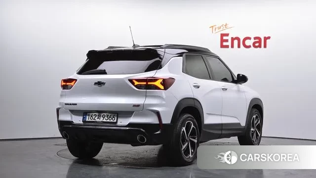 Chevrolet (GM Daewoo) Trailblazer 2021 Белый из Кореи